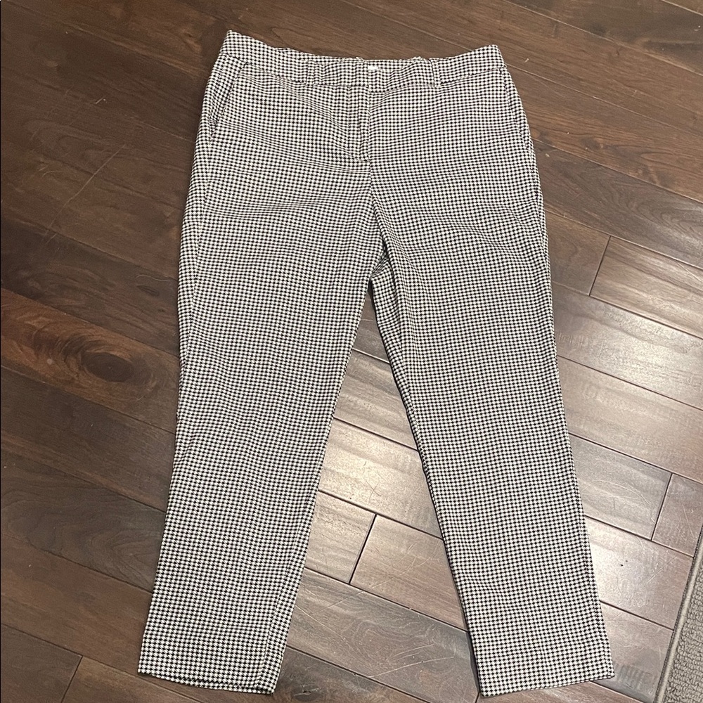 Women’s Black and White Houndstooth Black and White Pants Size 6